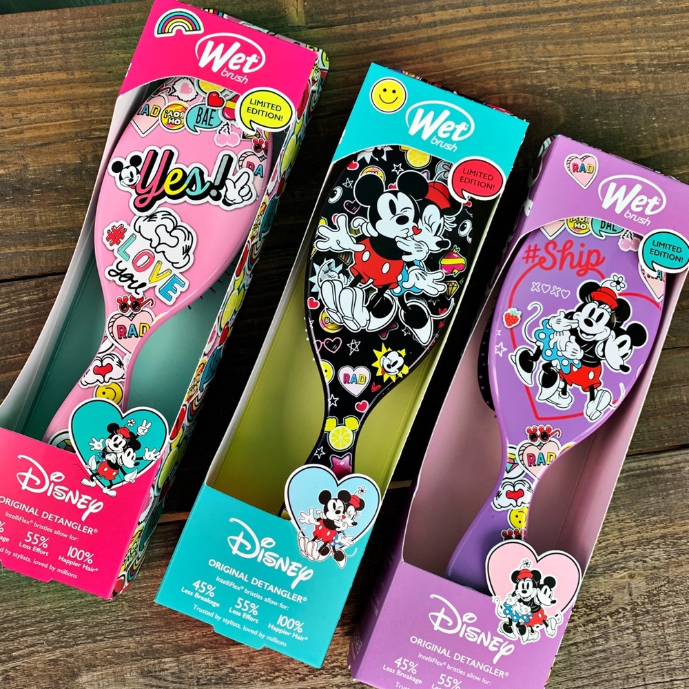 Mickey and Minnie Wet Brushes